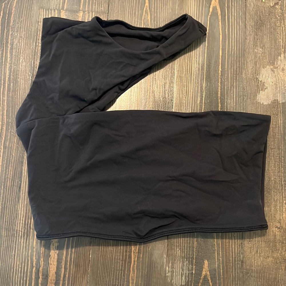 Skims bando top